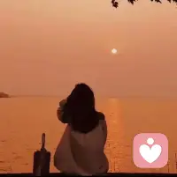 泪眼问花花不语，乱红飞过秋千去。配图