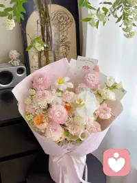 人的精神寄托可以是音乐，可以是书籍，可以是运动，可以是工作，可以是山川湖海，唯独不可以是人。配图