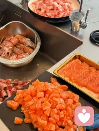 不管环境是什么声音，咱们先吃饭饭！配图