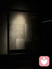 你居然讨厌一份养活你的工作，却爱着一个从未养过你的人配图