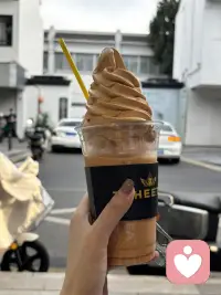 走！妈妈带你玩去！
新得一个小玩具，抱着就睡着了……
累坏了吧