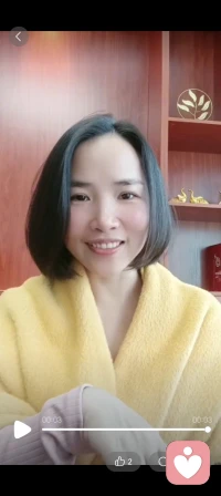 感恩的心，感谢有你们！我们的未来正在开启。发愿帮助10000个人走出情绪牢笼！因为我淋过雨，所以我愿意为你撑把伞配图