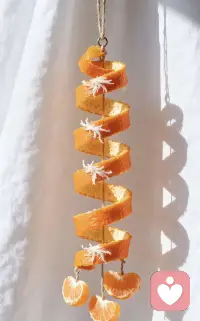 不用假装坚强，不用独自硬扛。世界很吵，总有人让你懂事，但我只想听你真实的情绪，你不用很好，尽管说，我一直都在，认真倾听。配图