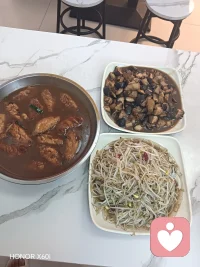 女人还是得学会做饭，只有自己会了，才不用求别人配图