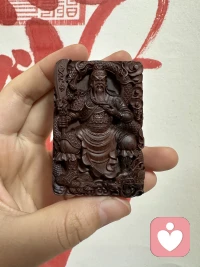 人需要不断的自我革命。

比如你开始早起是一种自我革命，你开始低碳水是一种自我革命，你走路不低头是一种自我革命，说话不自贬是一种自我革命。

人的成长就是由这些小的自我革命组成的，这样你每隔一段时间回头看，你都不再是原来的自己。 ​​​配图