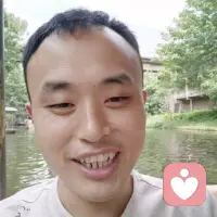 人开心一杯酒庆祝一下，难受时一杯酒睡醒无忧哈哈哈