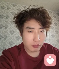 情感 不想憋着就说出来吧，不用组织语言，也不用怕逻辑混乱，不管是多大的事，还是多小的情绪，都可以慢慢跟我说，我负责接住。配图