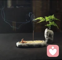 真正能“走远”的人，
都不是靠一时的“猛”，
而是靠长久的“稳”。
情绪不过满；关系不过界；
言语不过锋；欲望不过度。
一个人懂得适可而止，
日子就不会失去平衡。
一个人懂得知足知止，
内心才有余地安放自己。