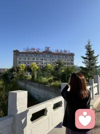 继续泡温泉中，感觉真是不错，泡去湿寒气，恢复原气之中…….配图