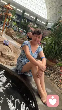 继续泡温泉中，感觉真是不错，泡去湿寒气，恢复原气之中…….配图