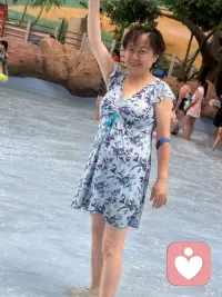在温泉城里不但可以泡温泉而且可以感受造浪的冲击感！配图