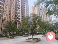 生活中的苦难都有两面性，悲观的人觉得磨难是地狱的饿魔，只会把自己拉下深渊。乐观的人觉得命中的坎是上天的神，让自己看清这世界，也磨练自己的成长。配图