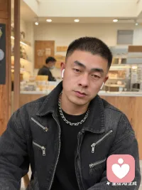 新的一天新的开始，接单中，我在这里等你配图