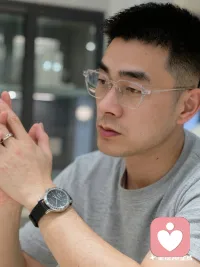 人间大多都是冷眼路过，我不愿做平庸旁观者，倾尽温柔奔赴，做你一辈子专属避风港湾配图