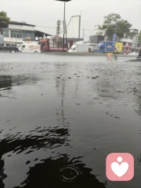 别在一段消耗里反复纠结，真正的爱从不让你卑微，善待自己，才是对过去所有付出，最好的交代。温柔陪伴倾听