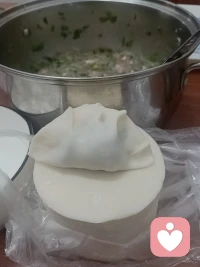 包好了✌️
这次是芹菜肉馅的🥟
​Baby喜欢吃
​我喜欢香菇青菜馅的
​你喜欢什么馅的呢？