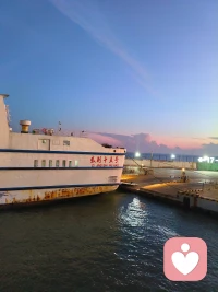 徐闻港（2026.5.27早晨05:45）
来～阳光中醒来☀️ 美丽梦还在 ～每一天都有新期待～配图
