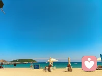 6月1号今天终于回到家了。今天是儿童节，祝大家童心不老，快乐常在！

继续跟大家分享：

5月29号亚龙湾

下午第一次下海玩，一直喊“啊我不玩了 我要回家”，后来学会了“随波逐流”。

晚上亚龙湾夜市，我们吃了虫子🐛。哈哈我有出息了，居然吃了一个，Baby吃了两串。我跟一个外国女生说虫子很好吃，她眼神既好奇又惊恐。嘿嘿，我开心了。

P.S. 第二天早起又去下海玩了。