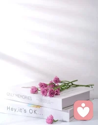 真正的成长，从来不是避开风雨，而是在泥泞里学会给自己铺路。你此刻的挣扎，都是在为下一次的从容蓄力。配图