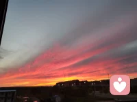 认真生活，热爱自己，变得更有耐心，更有韧劲，更能忍受无助，无视和孤独，想清楚自己最想达到什么，做好自己的事情就行了。