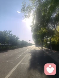 不必焦虑时光，慢慢来，烟火日常里，自有细碎的温柔与漫长的晴朗。配图