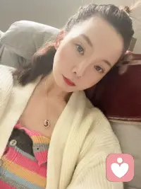 做一个温柔又坚定的倾听者，接住情绪，治愈人心。