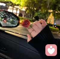 你见过哪个活得开心的人总是指责别人的？
你见过哪个活得通透的人总是争个对错的？
你见过哪个内心富足的人总是在否定他人的？
幸福的人忙着感受生活，
因为他的注意力在享受上，而不是在审判上。
通透的人不争对错，
因为他知道对错是立场，不是真理。