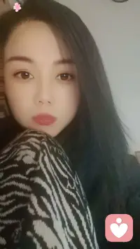 人与人之间：信任才能拉近距离，真诚才能走进心里，不管世界怎么变，社会怎么乱，真诚最可贵，善良永远不过期过去事，过去人，笑笑就好，现在事，现在人，尽心就好，未来事，未来人，随缘就好。配图