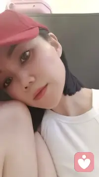 人与人之间：信任才能拉近距离，真诚才能走进心里，不管世界怎么变，社会怎么乱，真诚最可贵，善良永远不过期过去事，过去人，笑笑就好，现在事，现在人，尽心就好，未来事，未来人，随缘就好。配图