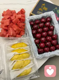 每天必须讨厌又期待的吃饭这件事
不得马虎
充电后
疗愈有需要的人

那人是你不🤔
小七问