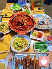 生活不应该被忧虑和悔恨销蚀
要抓住今天
哪怕他不在回来

金喜分享配图