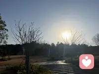 在这个快节奏的时代，我愿做那个为你慢下来的人。加油配图