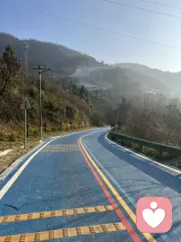 热闹不过——人看人
温暖不过——人帮人
残酷不过——人害人
郁闷不过——人气人
为难不过——人求人
幸福不过——人爱人配图