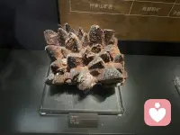 允许别人，做别人，允许自己，做自己，与其干涉别人的因果，不如努力去成就自我，你更强大了，才有一定的底气，给亲人依靠，让父母幸福！