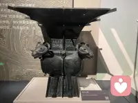 凡事不必苛求，很多事，不是你想，就能做到的。很多人，不是你留，就能留住的。来了就来了，过了就过了……