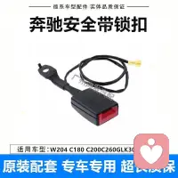 1. 有些情绪，只适合止于唇齿，掩于岁月。
​
2. 后来我什么都想开了，但什么都错过了。
​
3. 人潮拥挤，我好多情绪，都没地方说。
​
4. 生活好像在慢慢变好，又好像一直很糟糕。
​
5. 懂事的人，最容易被忽略情绪。
​
6. 不是所有事，都能如愿以偿。
​
7. 我在很平常的一天，放弃了一个很重要的人。配图