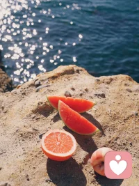 优于别人，并不高贵。
真正的高贵的优于过去的自己。
——海明威《真实的高贵》