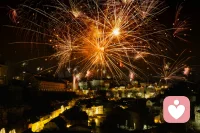 生命是漫长而枯燥的，情绪只是偶尔的，不要因为短暂的情绪折磨自己！