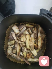 去魅的过程，就是认清了真相，不会在被外界所迷惑
我们可以欣赏，但不必陷入其中
就像这盘烤红薯条
其貌不扬，但是很健康
当我们回归内在
外在的只是浮云，不必留恋配图