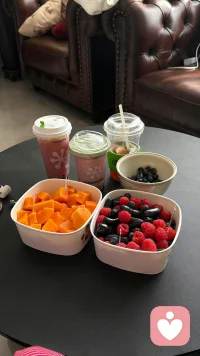 我觉得不管情侣还是朋友，争吵的时候都不应该说很刻薄的话来攻击对方，除非这场争吵的目的是断掉这个关系。 ​​​