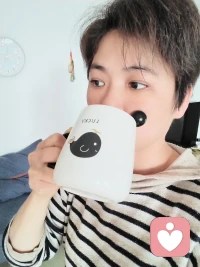 早安☀️😃
人生最好的贵人，是努力的自己！
没有不劳而获，也没有坐享其成，
若比别人贪心，请比别人用心❗️
一分耕耘✔️一份收获✔️
不求与人攀比，但求突破自己👊配图