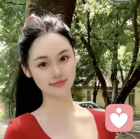 山海远阔心为岸，深情不渝伴君朝夕