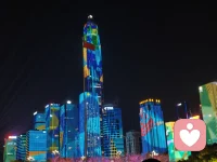 当天空黑到一定程度，相信离星辰熠熠发光更近了，人生低谷也是如此！配图