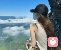 无人倾听，是成年人最狠的崩溃
不必硬扛，不必逞强
你的情绪，值得被认真倾听配图