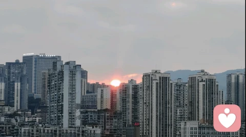 小时得到的爱，是长大后的光
