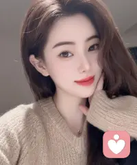 夜晚总是那么深沉，思绪万千，你是否也曾躺在床上，望着天花板，心里藏着无数未解的疑惑？🤔✨配图