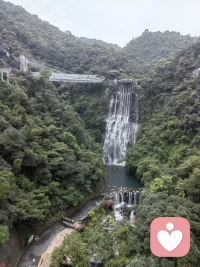 如果你对周转的任何事物感到不舒服，那是你的感受所造成的，并非事物本身如此。借着感受的调整，你可在任何时刻都振奋起来配图