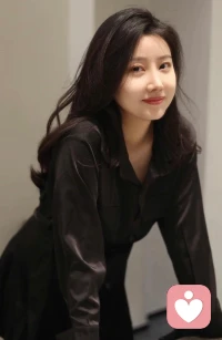 成熟的爱不是“我离不开你”，而是“我可以独立，但我更愿意和你一起”—自由是底色，相爱是选择。