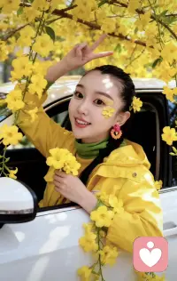 你是不是也这样：
明明很乖，却总被恶意对待；
明明很痛，却还要假装坚强；
明明渴望被爱，却不敢相信任何人。

被孤立、被嘲笑、被忽略、被伤害，
夜里崩溃，白天微笑，
心里的苦，没人懂，也不敢说。

其实你不用那么懂事，
不用硬扛，不用假装没事。
你的委屈、恐惧、绝望、难过，
都值得被看见、被接住、被好好治愈。

我不评判、不嘲笑、不泄露，
只做你最安全的倾听者，
陪你走出黑暗，慢慢被治愈。配图