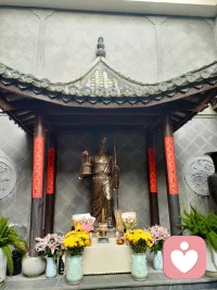 认知觉醒是一种能力，让我们成为更好的自己。拥抱变化，迎接未知，用全新的自己去诠释生活。让认知觉醒的力量引领我们走向更美好的未来。配图